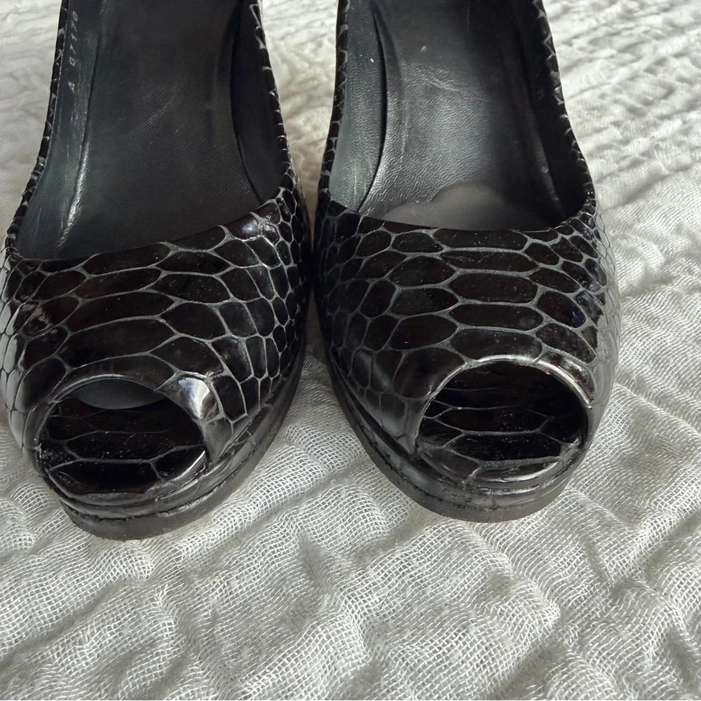 Stuart Weitzman Black Python Embossed Leather Peep Toe Heels 6.5